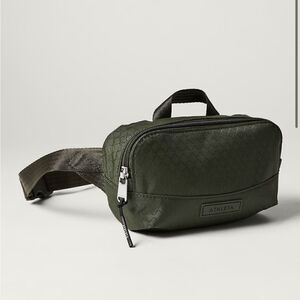 Athleta EXCURSION CROSSBODY BELT BAG